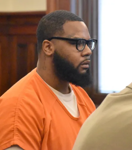 Man pleads guilty to aggravated robbery and kidnapping